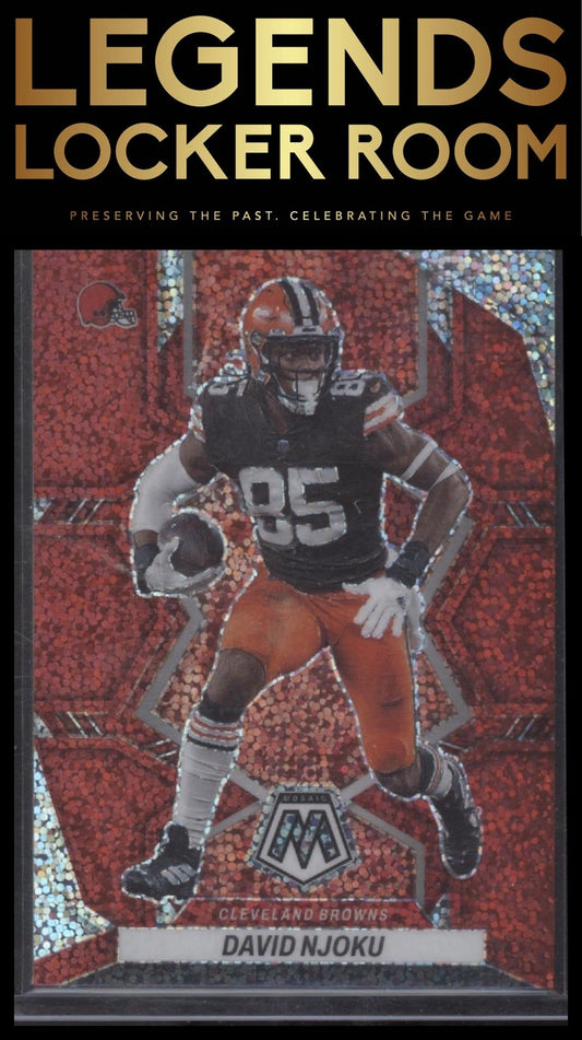2022 Panini Mosaic #48 David Njoku Sparkle Red