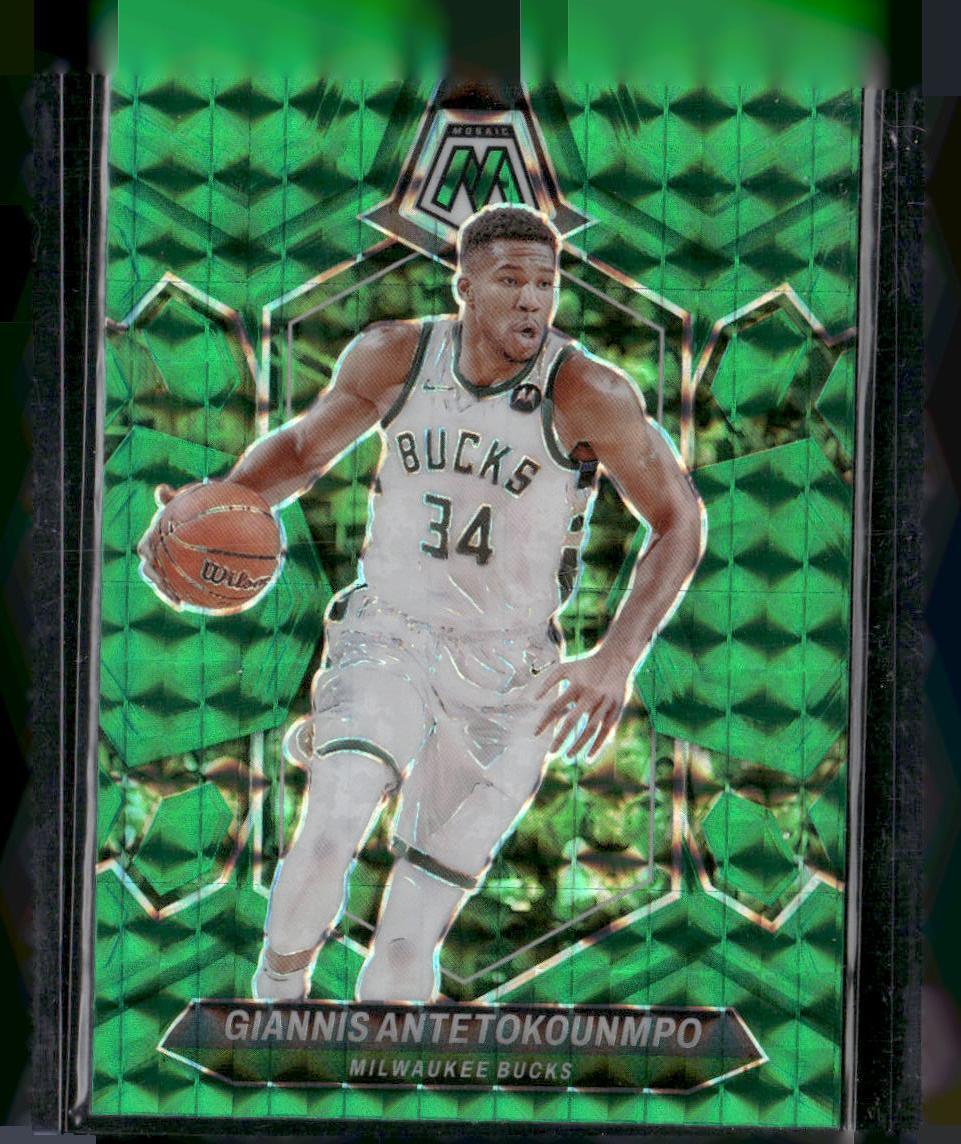 2023-24 Panini Mosaic #77 Giannis Antetokounmpo Green