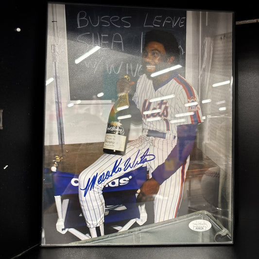 Mookie Wilson Signed Autographed New York Mets 8x10 Photo JSA