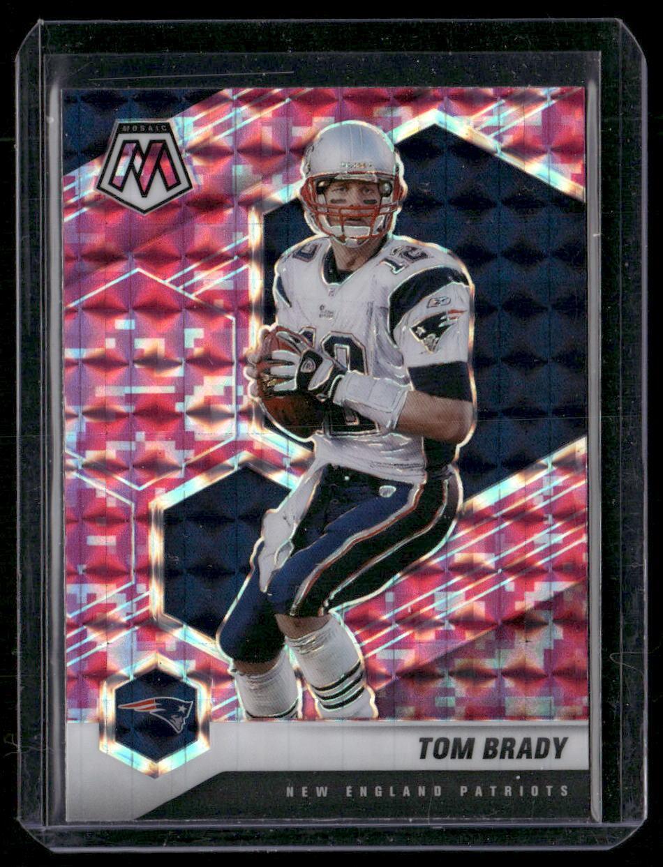 2021 Panini Mosaic #137 Tom Brady Prizm Camo Pink