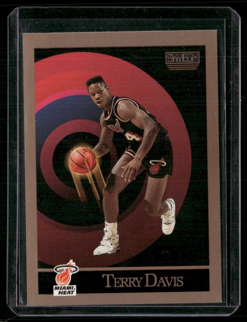 1990-91 SkyBox #144 Terry Davis