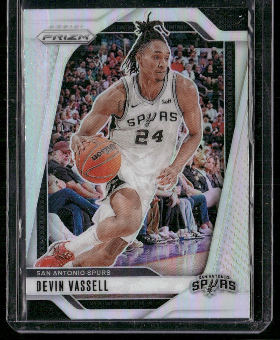 2024-25 Panini Prizm #25 Devin Vassell Prizms Silver