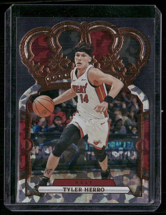 2023-24 Panini Crown Royale #61 Tyler Herro Crystal